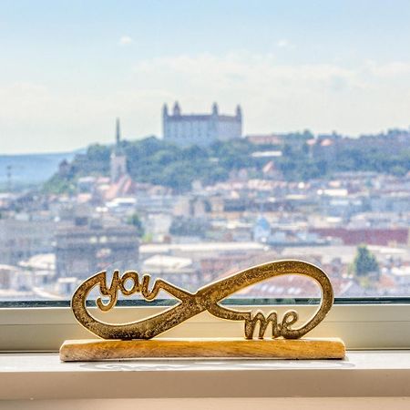 Sky Park 1 - Luxurious #Instaworthy Apartment In Downtown City Center With Included Parking, Best Address In Town Μπρατισλάβα Εξωτερικό φωτογραφία